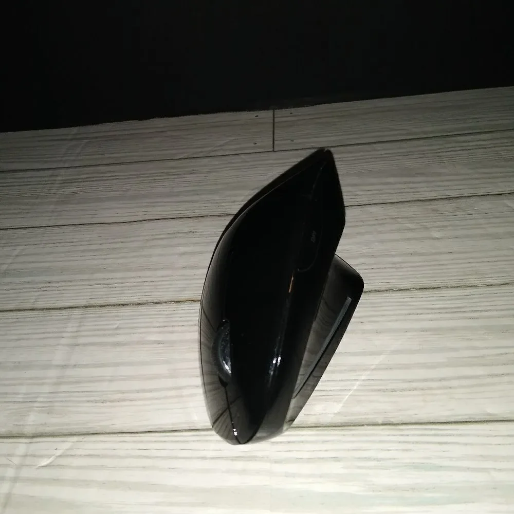 Adesso iMouse E10 2.4 GHz RF Adjustable DPI Wireless Vertical Ergonomic Mouse